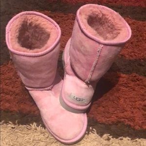 Classic short 5825 pink UGGs